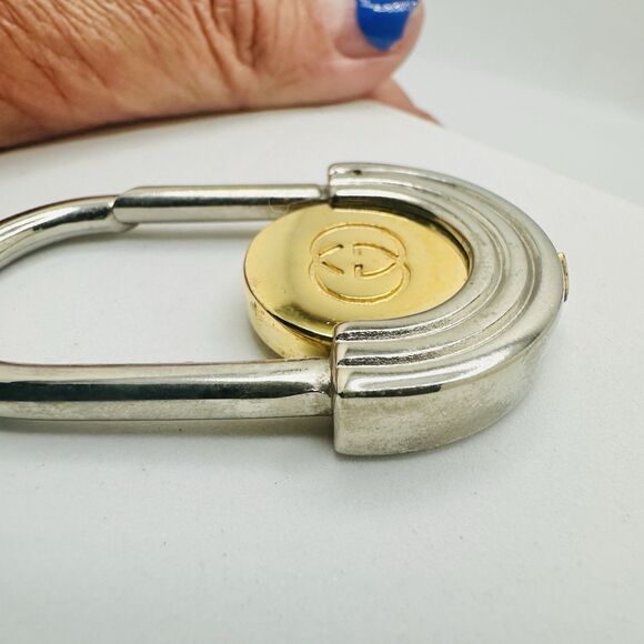 Gucci Interlocking G Two-Tone Key Ring - Picture 8 of 11